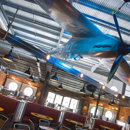 Calypso Hot Tub Breaks Tattershall Lakes Pet Friendly 外观 照片