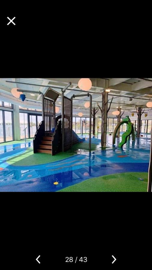 Calypso Hot Tub Breaks Tattershall Lakes Pet Friendly 外观 照片